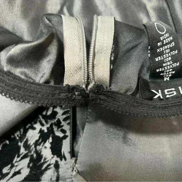 MSK Women's Holiday Party Silver Black Floral Velour A-Line Skirt Size Medium - Picture 9 of 15